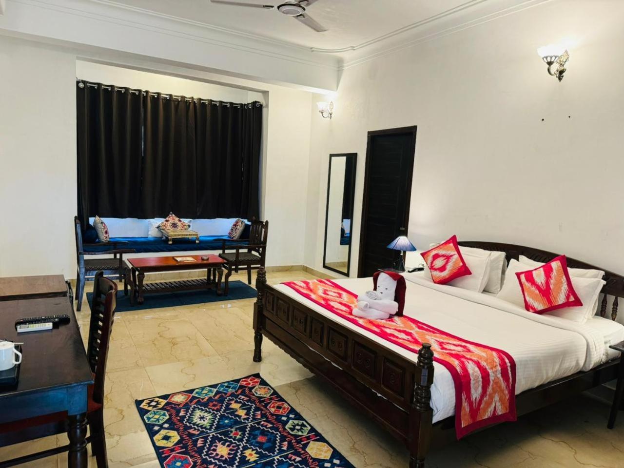 Jag Aravali Resort Udaipur By Naina Staycation - Best For Corporate Events - Family Parties - Mice 외부 사진