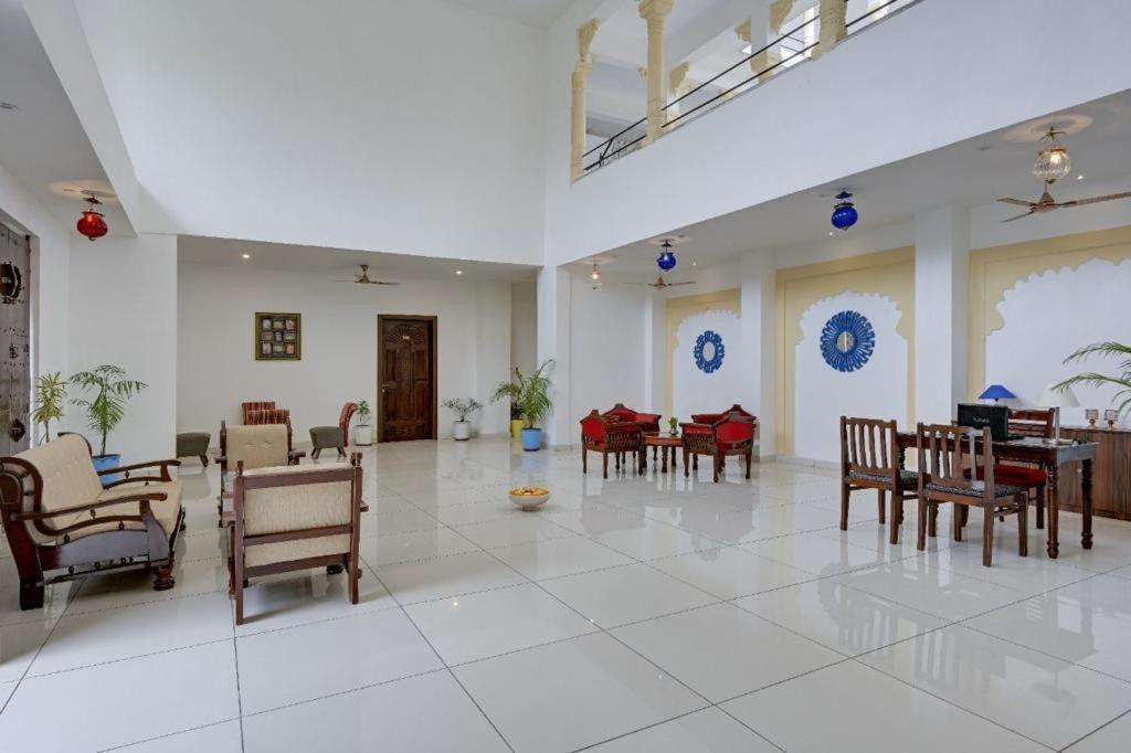 Jag Aravali Resort Udaipur By Naina Staycation - Best For Corporate Events - Family Parties - Mice 외부 사진