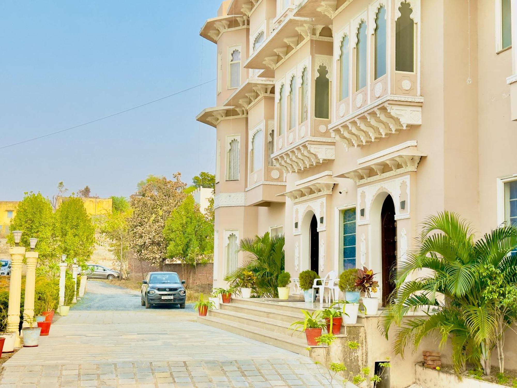 Jag Aravali Resort Udaipur By Naina Staycation - Best For Corporate Events - Family Parties - Mice 외부 사진