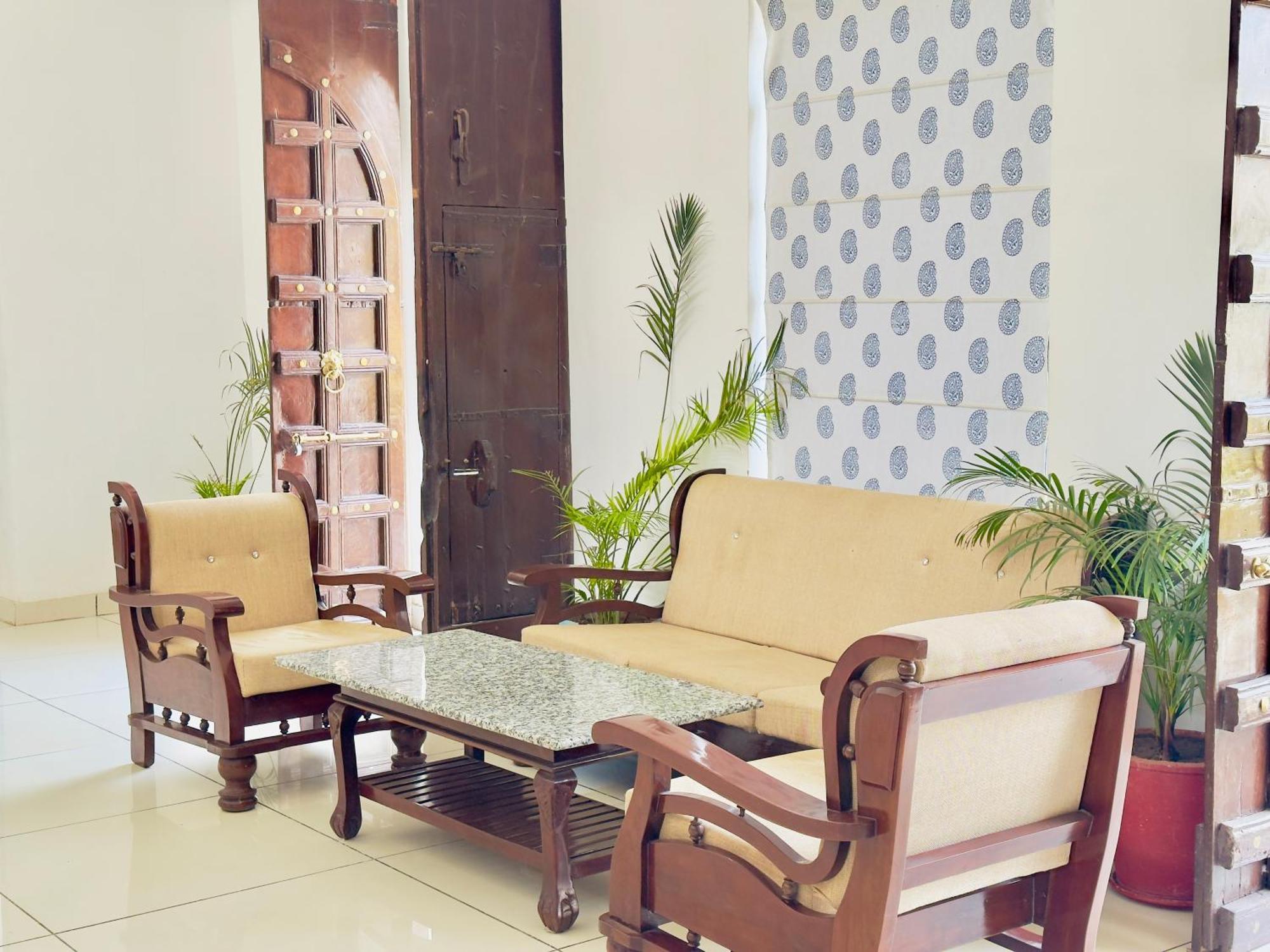 Jag Aravali Resort Udaipur By Naina Staycation - Best For Corporate Events - Family Parties - Mice 외부 사진